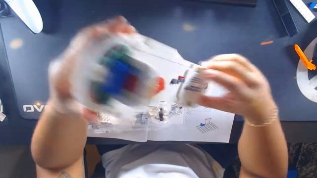 ADIDAS x LEGO - Zoom sur la Superstar смотреть онлайн
