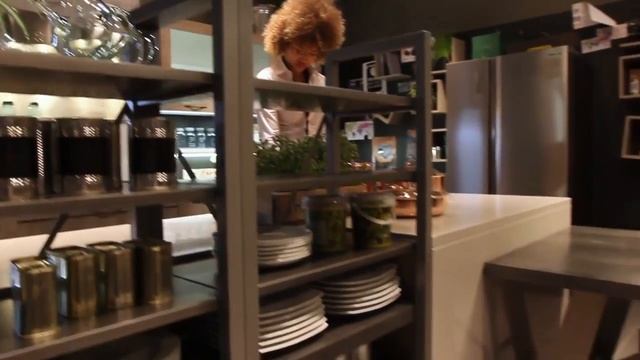 Стенд фабрики Stosa на мебельном салоне смотреть онлайн