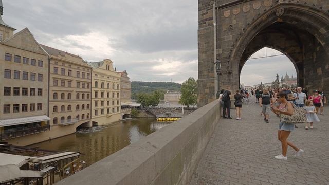 Prague Sightseeing Tour 2023 ?? Czech Republic | 4K 60fps HDR with Binaural Sound (▶︎85min) смотреть онлайн