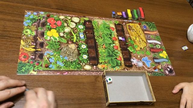 Играем в настольную игру Da Ist Der Wurm Drin (Червячки - огородники)