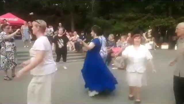 Цыганочка Аза. ?19.08.2023.В Гомельском парке культуры. смотреть онлайн