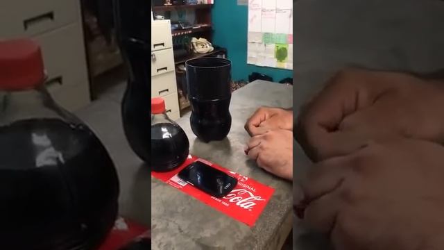 Тайник в бутылке из под колы смотреть онлайн