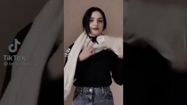 ✨Как сделать из шарфа капюшон✨@beautyy.page смотреть онлайн