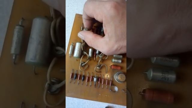 Золото в КТ801Б,разбор плат. смотреть онлайн