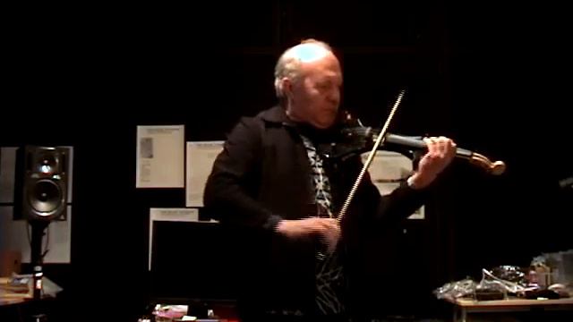 Exploring The K-Bow: Real-Time Looping