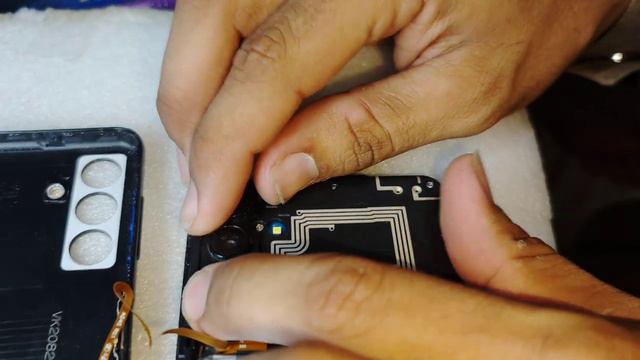 Замена экрана Samsung A14 Broken Screen Replacement How to FIX a broken cracked phone screen смотреть онлайн