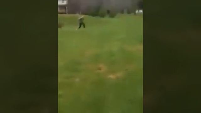 ОЛЕНЬ ЛЮБИТ МОЛОДЫХ ДЕВУШЕК смотреть онлайн