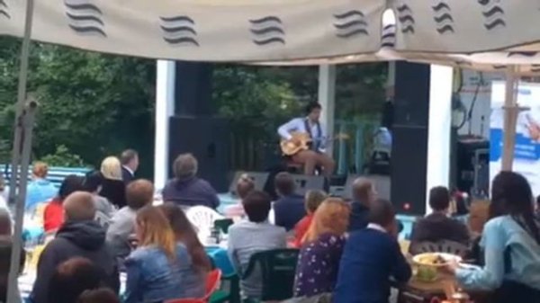 J. Gilberto — The Girl from Ipanema (Девушка из Ипанемы) в исполнении Joander Santos