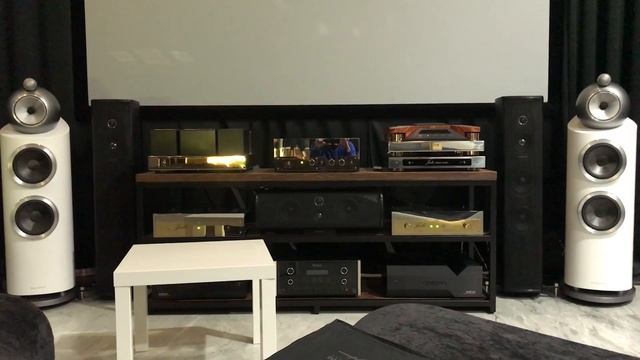 Jadis full setup & B&W 802D3 смотреть онлайн