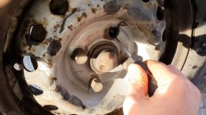 Регулировка ручника ланос не снимая колес через болт