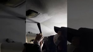 Химчистка салона автомобиля торнадором.