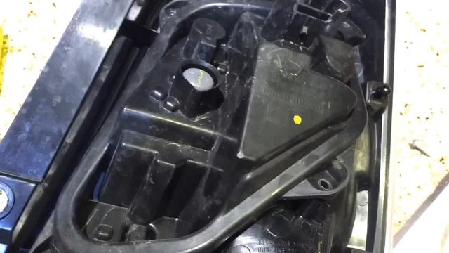 How to change the brake light bulb in the Fiat 500 смотреть онлайн