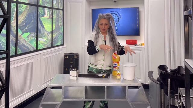 Серия 2 | Волосы для наращивания воняют !!