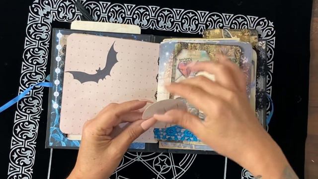 Fabulous Stacked Envelope Journal with Midori Binding, Mixed Media Cards, Lots of Flips & Pockets смотреть онлайн