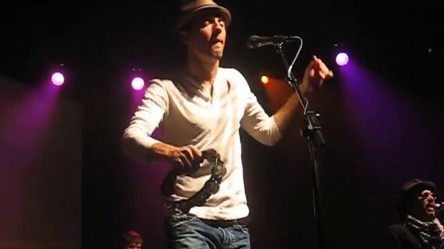 Jason Mraz -- Build Me Up Buttercup смотреть онлайн