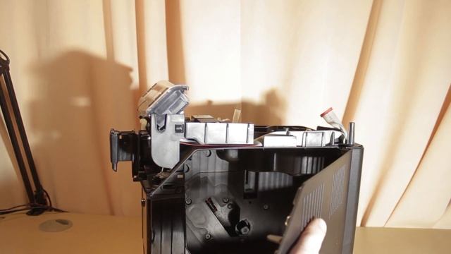 Разборка кофемашины Saeco Lirika, Minuto, Lirika OTC. How to disassemble the coffee machine. смотреть онлайн