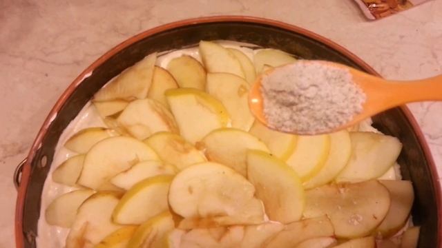 Яблочный пирог. Рецепт шарлотки смотреть онлайн