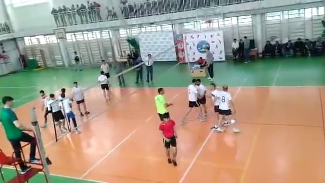 Волейбол между командой /Вранг и Зонг/2019 смотреть онлайн
