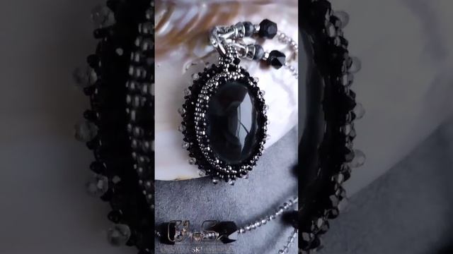 Rainbow Obsidian Pendant. Black. Кулон с радужным обсидианом. Украшения с натуральными камнями смотреть онлайн