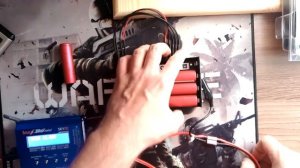 Распайка балансировочных проводов и универсальный балансировочный холдер для 18650 своими руками.