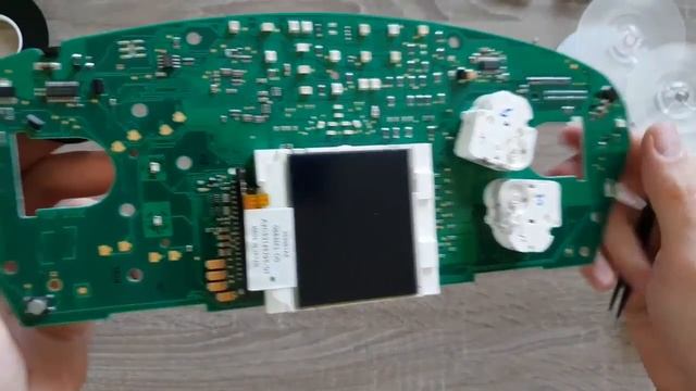 Установка комплекта стайлинга приборов BMW стиль f90 смотреть онлайн