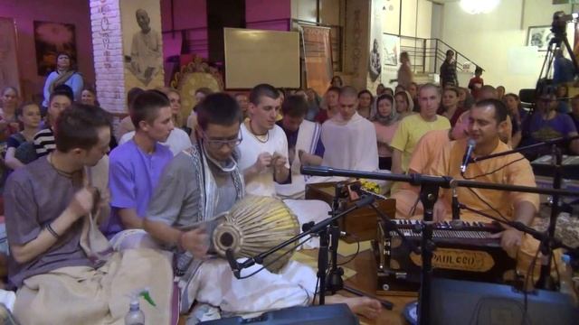 KIRTAN MOSCOW - Киртан Тхакур Харидас Прабху - Москва, 23.04.2016 - Часть 10 смотреть онлайн