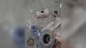 Копия видео "Geely Emgrand EC7 Замена задних сайлентблоков переднего рычага своими руками"