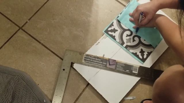 How to install vinyl flooring / DIY vinyl flooring смотреть онлайн