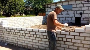 Строим баню кладка кирпича черновая  силикатный кирпич.mp4