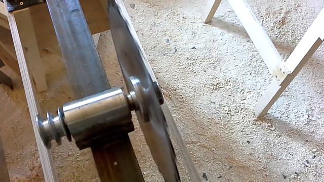 Самодельна церкулярка ( проста конструкція) смотреть онлайн