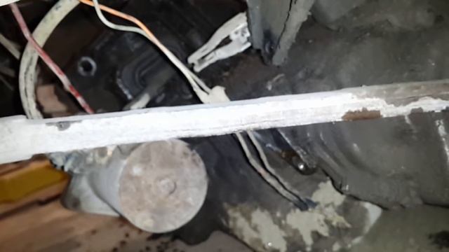 ВАЗ 2109. Как СНЯТЬ ДВИГАТЕЛЬ без лишних движений сверху. смотреть онлайн