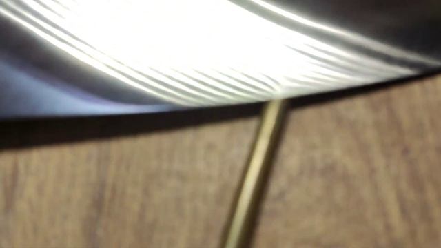 Кухонный нож из стали Vg10.