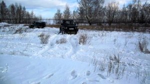 Зимняя резина в снегу