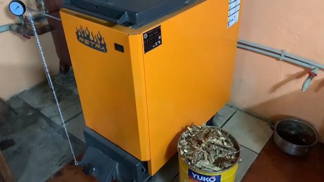 Котел RETRA-6M 21квт працює на щепі. смотреть онлайн