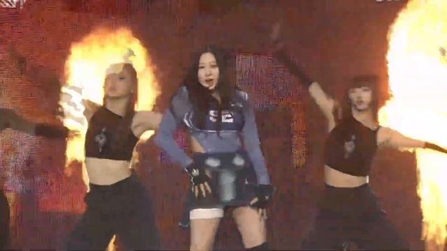 [HD] aespa GISELLE "2HOT4U" Solo Stage Performance (Concert Ver.) смотреть онлайн