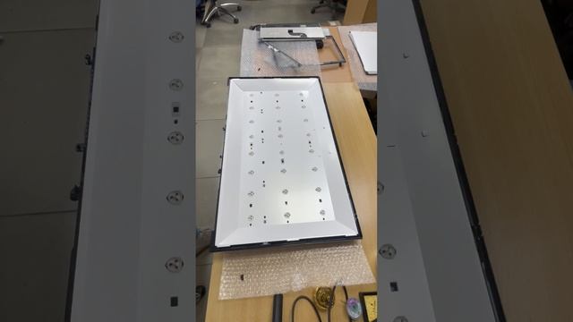 Sony KDL-32R303B смотреть онлайн