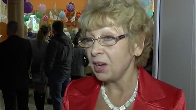 С любовью о школе. Девятая отметила свой 50-летний юбилей. смотреть онлайн