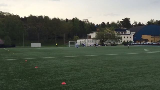 Sanktan P13-3B, 2015-05-12. IFK Lidingö P02:1 vs AIK P02A, 0-3. (2:a halvlek del 1) смотреть онлайн