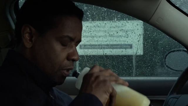 Flight (2012) - All Drinking and Drugs Scenes смотреть онлайн