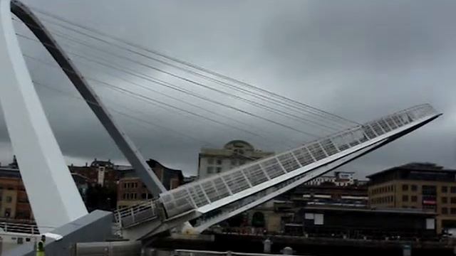 NEWCASTLE. Millennium Bridge