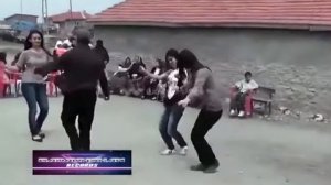 Таджики танцуют