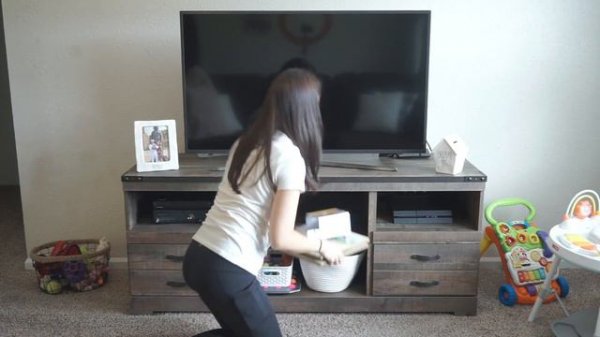 DAILY CLEANING ROUTINE 2020 | SAHM CLEANING MOTIVATION | Erika Ann