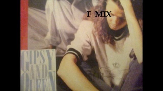 GIPSY AND QUEEN - PLAZA DEL SOL смотреть онлайн