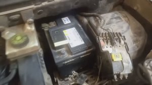 Как снять аккумулятор Ситроен citroën berlingo  Peugeot Partner Tepee