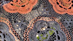 Шаль " Изящная протея" крючком из мотивов. Работа Надежды Борисовой. Автор ролика Александр Борисов