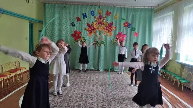 Танец День мамы смотреть онлайн