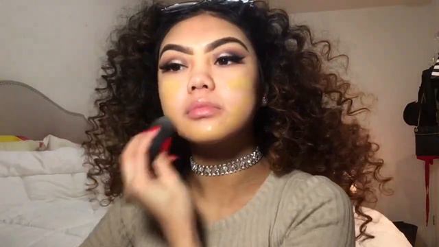 Mauve & Glowy Makeup Look смотреть онлайн