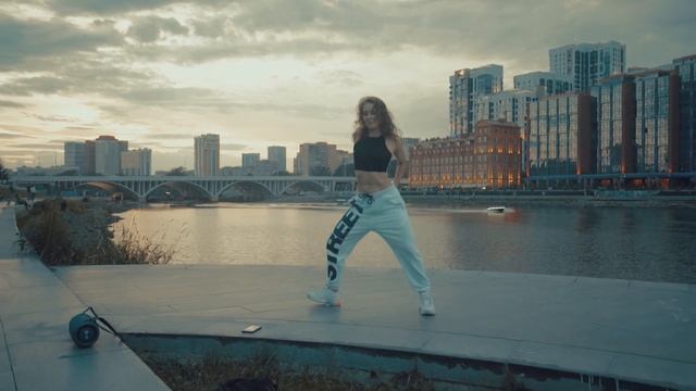Janaga- улыбаюсь не любя / хореография про жизнь смотреть онлайн