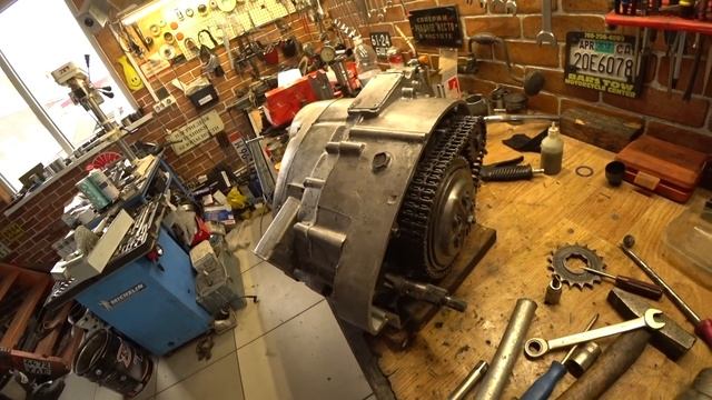 Двигатель Иж Юпитер 5 на Челябинских поршнях. смотреть онлайн