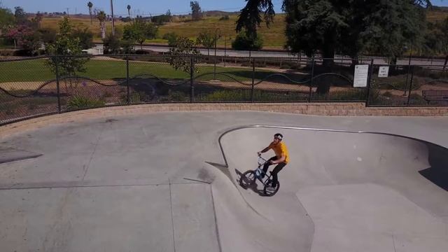 Moorpark BMX Park смотреть онлайн